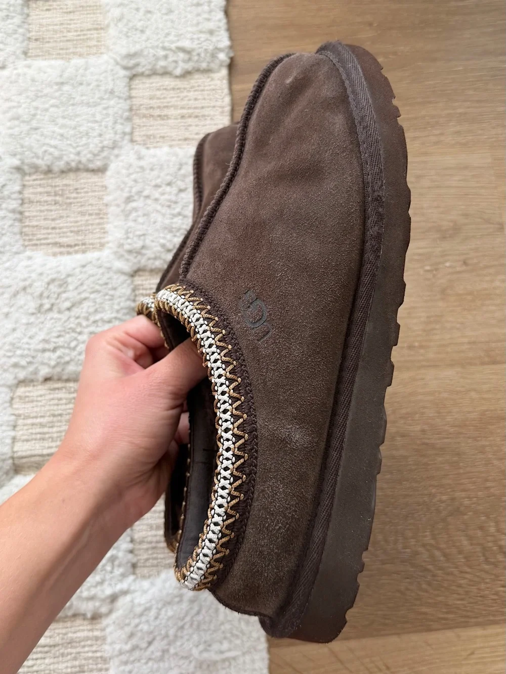 UGG size tag